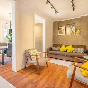 Guestready - Lemon House With Private Garden Appartement Lissabon